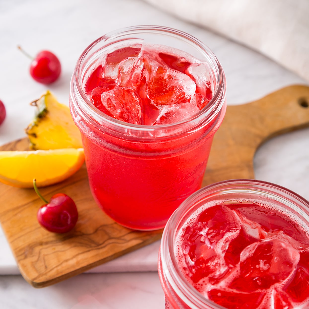 https://www.nutritionforstrength.com/nutrition-for-your-fight/nutritional-drinks/ensure-clear/institutional-nutritional-mixed-berry-drink/_jcr_content/root/container_1272059613/flavouricon/columncontrol/tab_item_no_1/herocarousel_copy_co/image_copy.coreimg.jpeg/1643353904911/ensure-clear-mixedfruit.jpeg